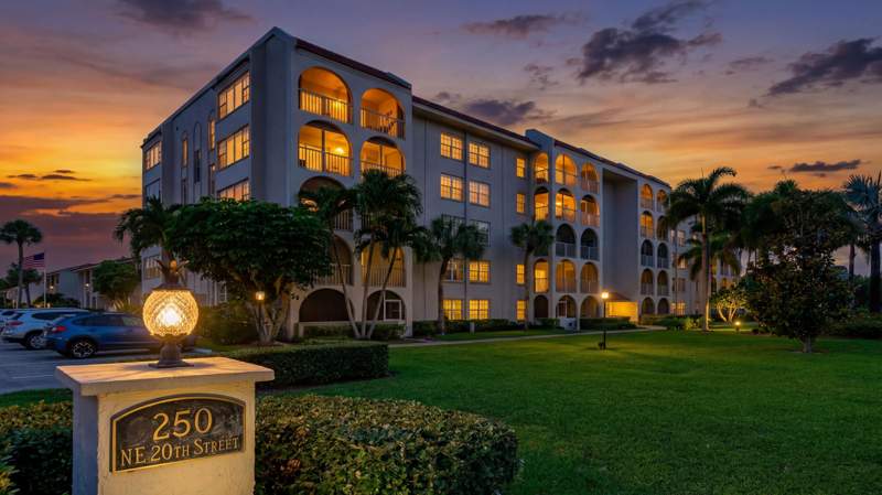 2 bedroom Condominium at 250 NE 20th Street #5260, Tierra Del Sol Condo, Boca Raton — photo 3