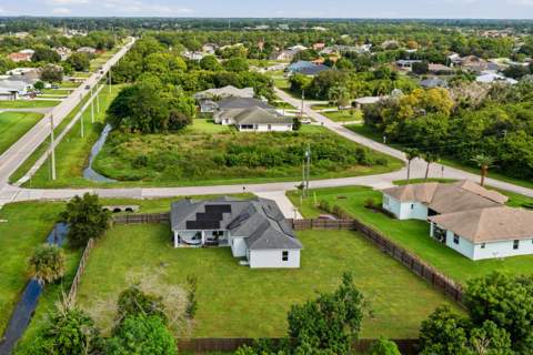 296 SW Millard Drive, Port St. Lucie FL - photo 9 of 38