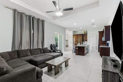 296 SW Millard Drive, Port St. Lucie FL - photo 12 of 38