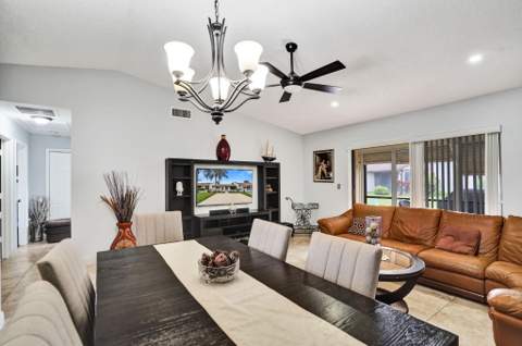 6120 Fairfield Circle, Greenacres FL - photo 10 of 33