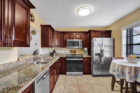 6120 Fairfield Circle, Greenacres FL - photo 12 of 33