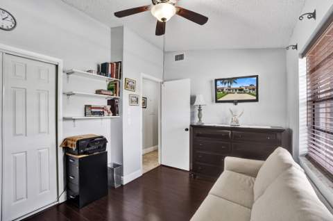 6120 Fairfield Circle, Greenacres FL - photo 19 of 33
