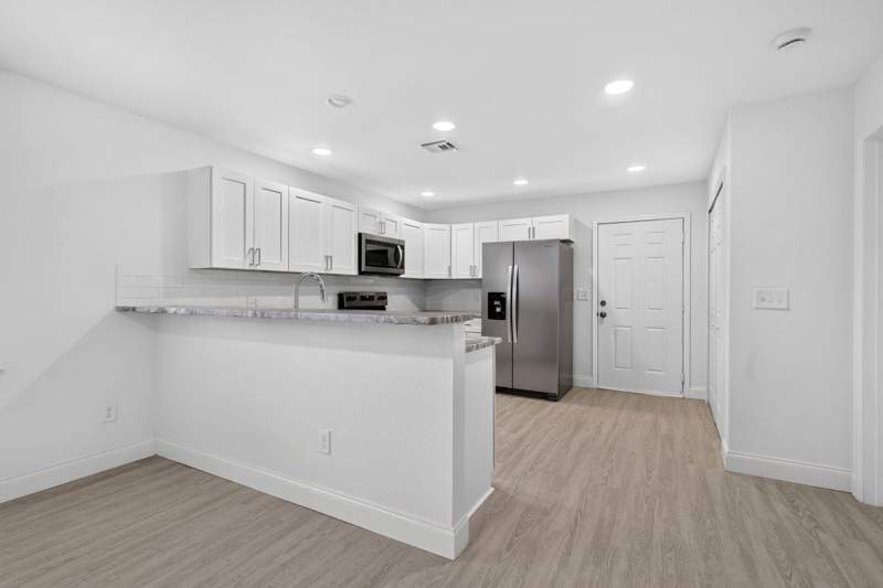 3 bedroom Single Family Residence at 2011 San Diego Avenue, Paradise Park, Fort Pierce — photo 4