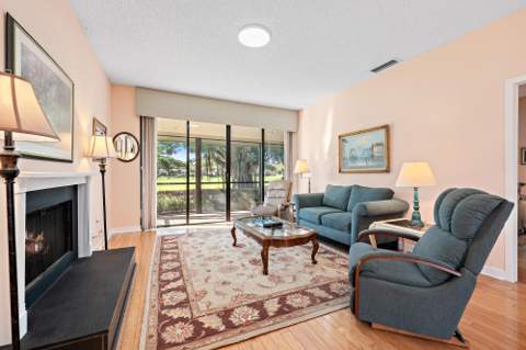 275 Old Meadow Way, Palm Beach Gardens FL - photo 6 of 38