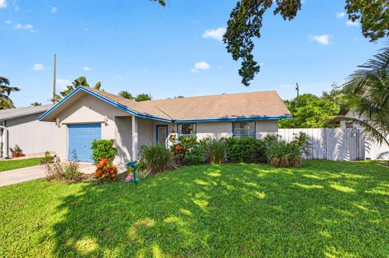 2 bedroom Single Family Residence at 731 SW 1st Court, Lake Boynton Estates 1, Boynton Beach — photo 2
