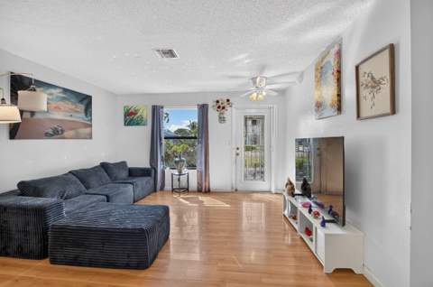 731 SW 1st Court, Boynton Beach FL - photo 8 of 43