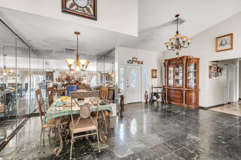 5 bedroom Single Family Residence at 7000 NW 49th Street, Boulevard Woods North, Lauderhill — photo 5