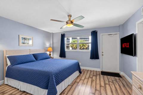 1161 Hillsboro Mile #305, Hillsboro Beach FL - photo 17 of 36
