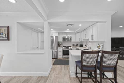 137 Clubhouse Boulevard, Atlantis FL - photo 17 of 55