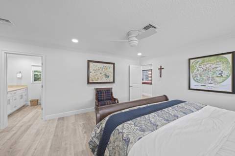 137 Clubhouse Boulevard, Atlantis FL - photo 24 of 55