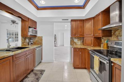 5029 Madison Road, Delray Beach FL - photo 15 of 42
