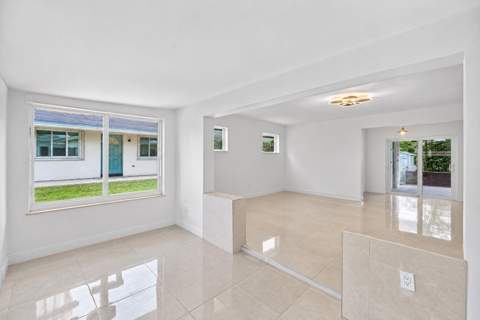 115 SE 2nd Street #1, Dania Beach FL - photo 10 of 27