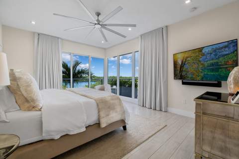350 Desoto Street, Hollywood FL - photo 17 of 53