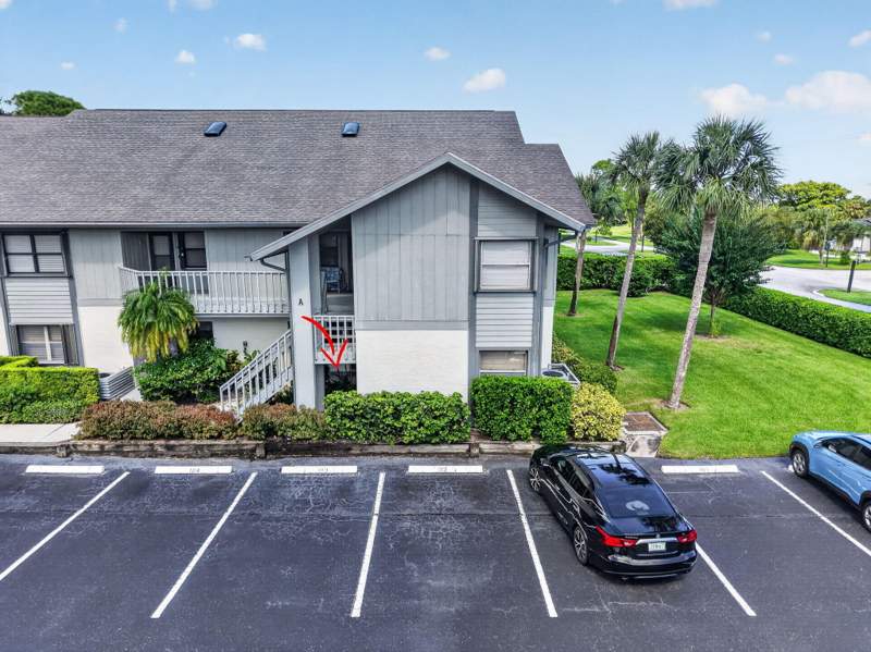 3 bedroom Condominium at 6295 SE Charleston Place, Charleston On Green Condo, Hobe Sound — photo 2