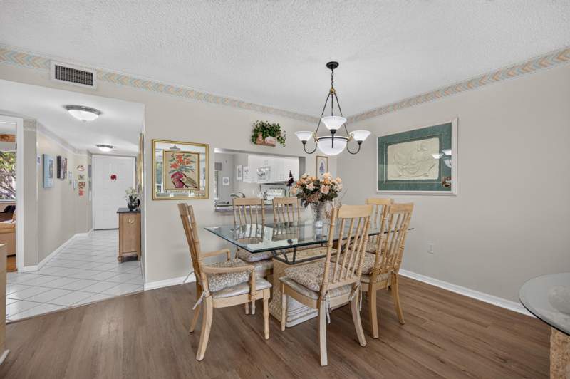 2 bedroom Condominium at 2560 NW 103rd Avenue #206, Sunrise Lakes Phase 4 Inc 3, Sunrise — photo 4