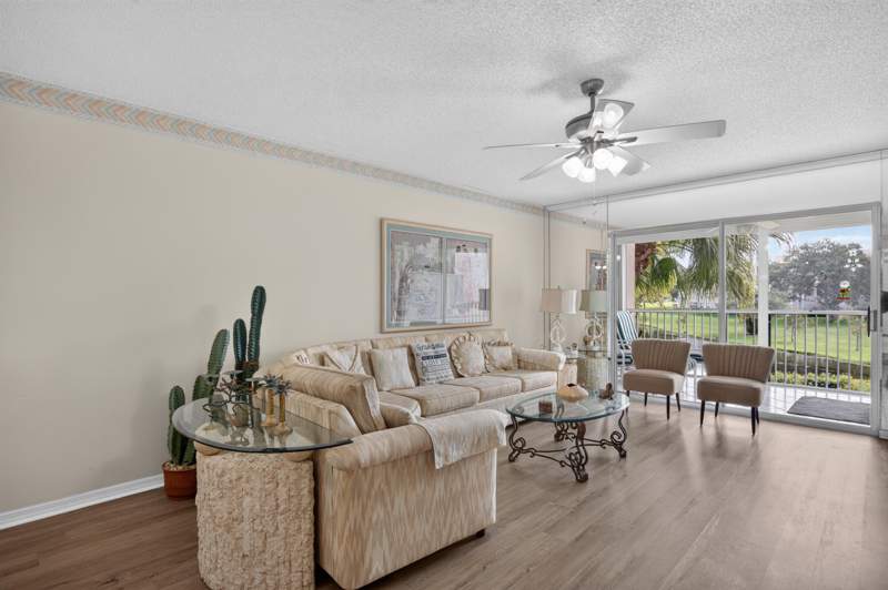2 bedroom Condominium at 2560 NW 103rd Avenue #206, Sunrise Lakes Phase 4 Inc 3, Sunrise — photo 3