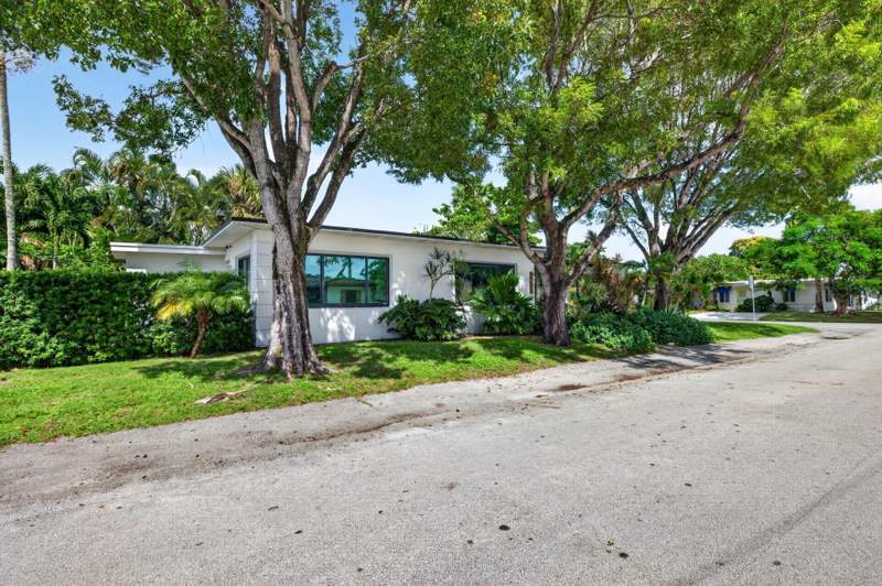 3 bedroom Single Family Residence at 1515 NE 16th Street, Poinsettia Heights, Fort Lauderdale — photo 3