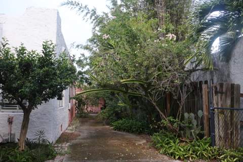 607 El Vedado, West Palm Beach FL - photo 6 of 30