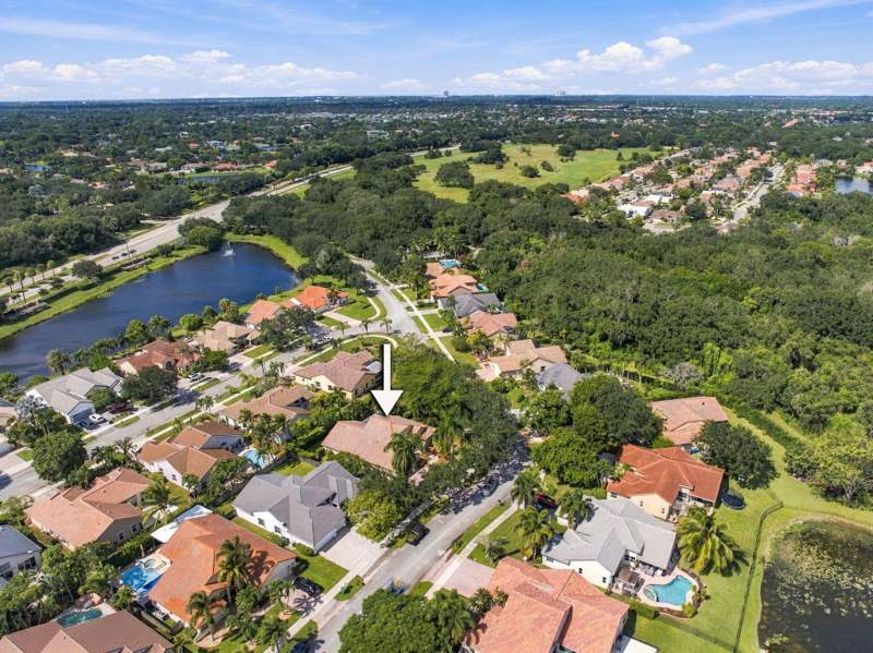 4 bedroom Single Family Residence at 3183 Ridge Trace, Forest Ridge Single Family Vii, Davie — photo 3