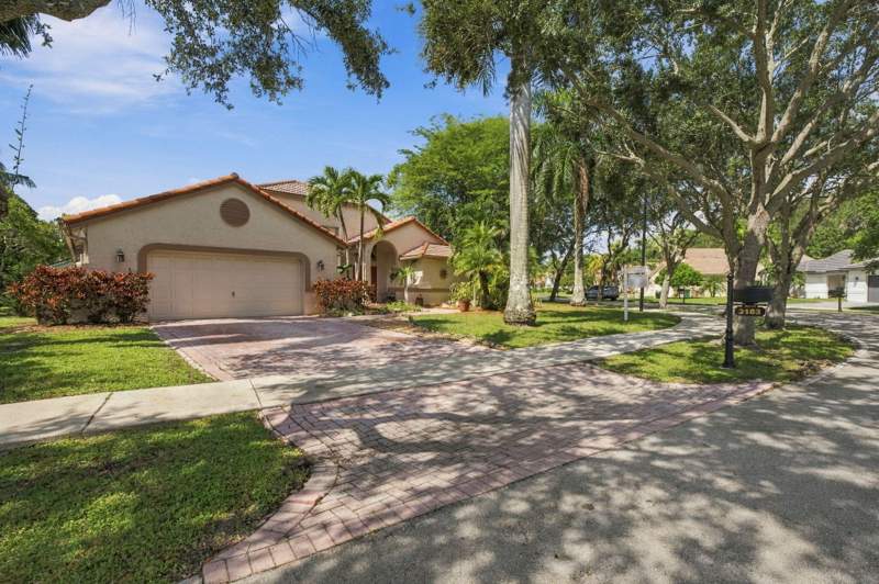 4 bedroom Single Family Residence at 3183 Ridge Trace, Forest Ridge Single Family Vii, Davie — photo 5