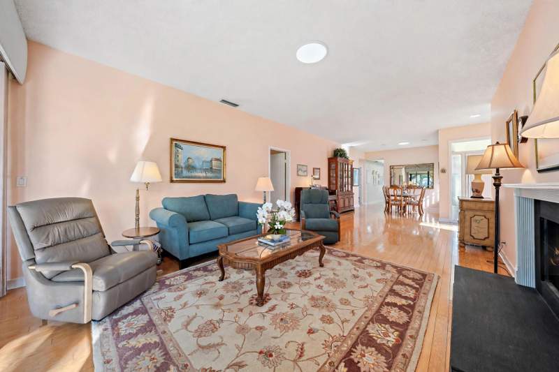 2 bedroom Townhouse at 275 Old Meadow Way, Patio Homes of PGA National, Palm Beach Gardens — photo 5