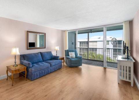 2006 S Federal Highway #408, Boynton Beach FL - photo 9 of 25