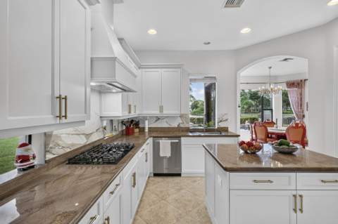 3417 Collonade Drive, Wellington FL - photo 13 of 61