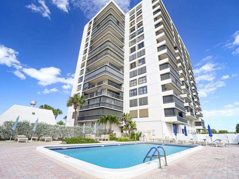 2 bedroom Condominium at 3100 N Highway A1A #804, Sands On The Ocean Section 1 Condominium, Fort Pierce — photo 4
