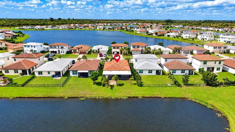 3 bedroom Single Family Residence at 8410 NW Greenbank Circle, Copper Creek Plat No 2, Port St. Lucie — photo 5