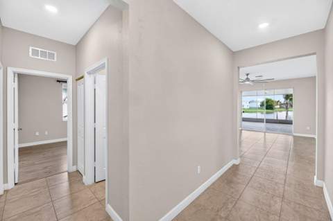 8410 NW Greenbank Circle, Port St. Lucie FL - photo 14 of 62