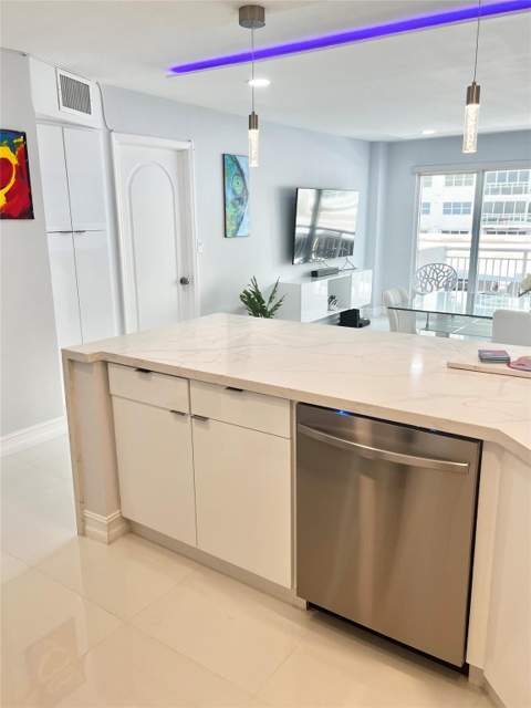 133 N Pompano Beach Boulevard #Apt 105, Pompano Beach FL - photo 13 of 29