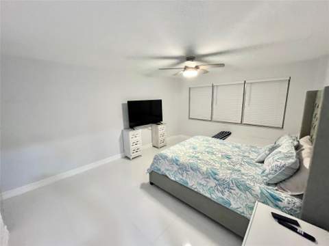 133 N Pompano Beach Boulevard #Apt 105, Pompano Beach FL - photo 16 of 29