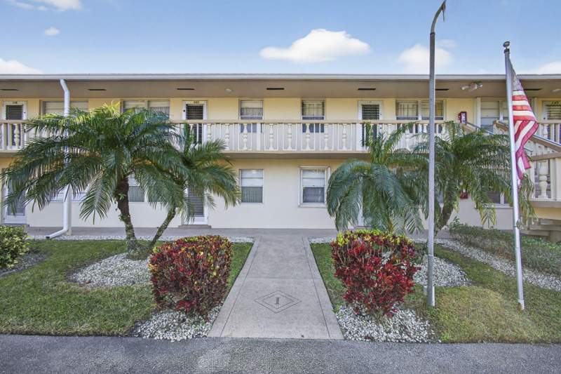 2 bedroom Condominium at 149 Hastings I, Hastings Condos, West Palm Beach — photo 2