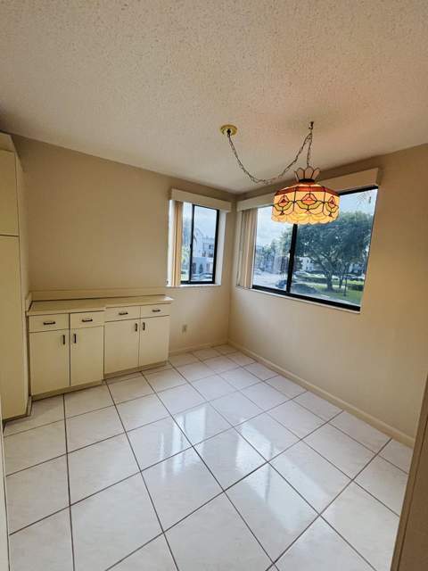 10526 E Clairmont Circle, Tamarac FL - photo 8 of 59