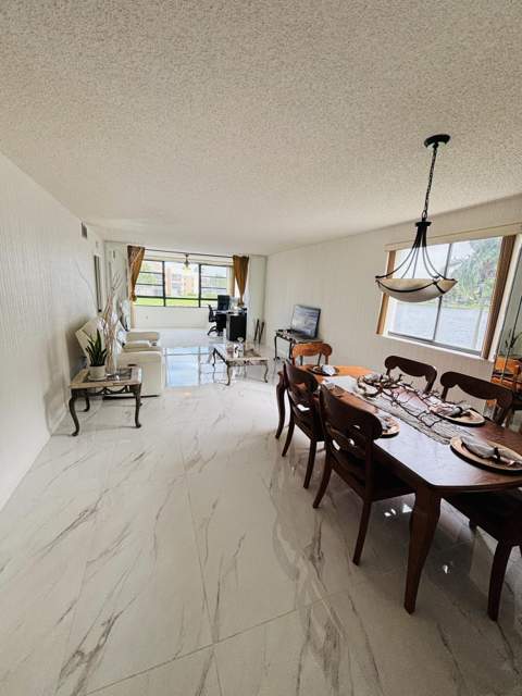 10526 E Clairmont Circle, Tamarac FL - photo 16 of 59