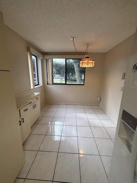 10526 E Clairmont Circle, Tamarac FL - photo 13 of 59