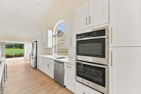 2398 Saratoga Bay Drive, West Palm Beach FL - photo 6 of 56