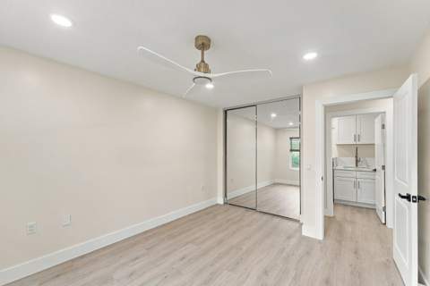 2398 Saratoga Bay Drive, West Palm Beach FL - photo 14 of 56