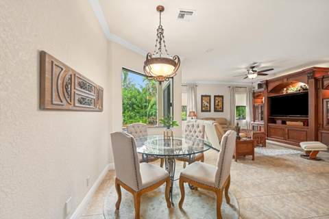 10586 Versailles Boulevard, Wellington FL - photo 17 of 62