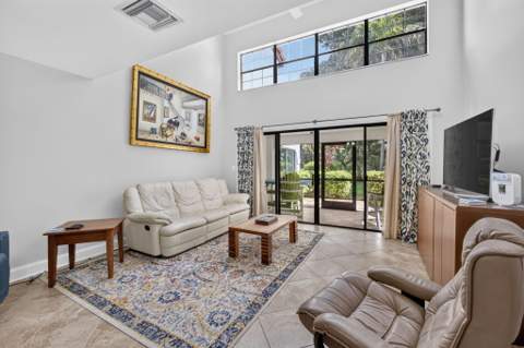 2439 Treasure Isle Drive #Unit 7, West Palm Beach FL - photo 19 of 101