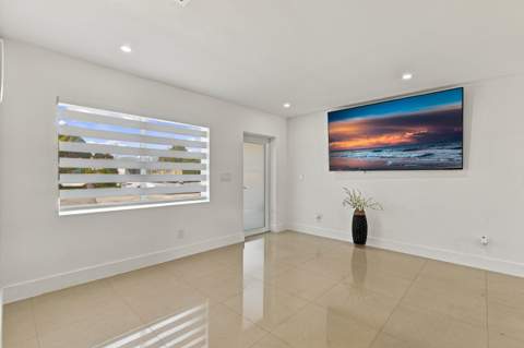 148 Browning, West Palm Beach FL - photo 13 of 20