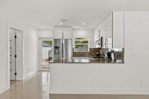 148 Browning, West Palm Beach FL - photo 7 of 20