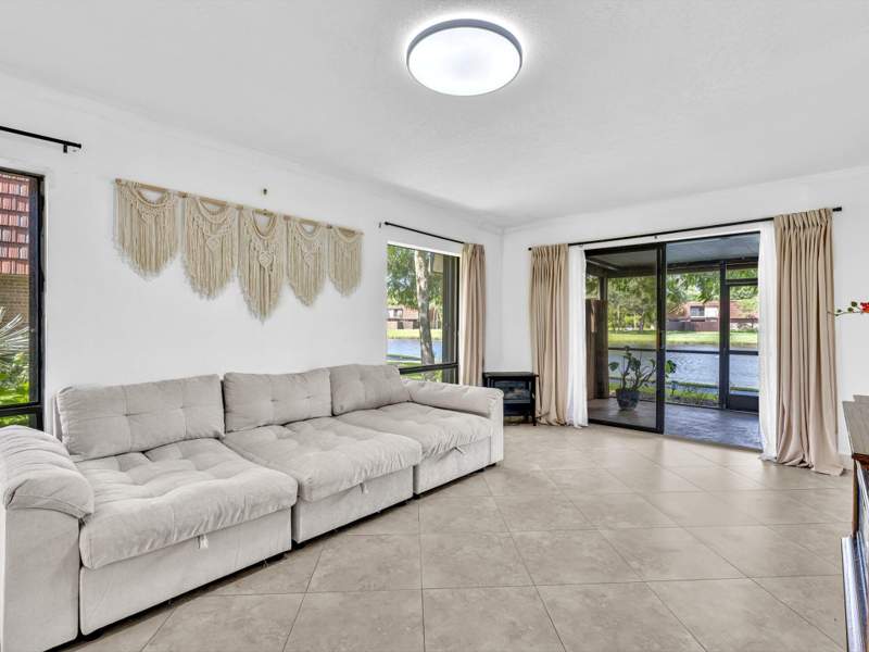 2 bedroom Townhouse at 8511 Boca Rio Drive, Village At Boca Rio Ph 1, Boca Raton — photo 2