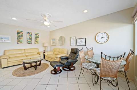 701 S Riverside Drive #107, Pompano Beach FL - photo 6 of 27