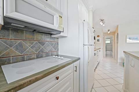 701 S Riverside Drive #107, Pompano Beach FL - photo 16 of 27