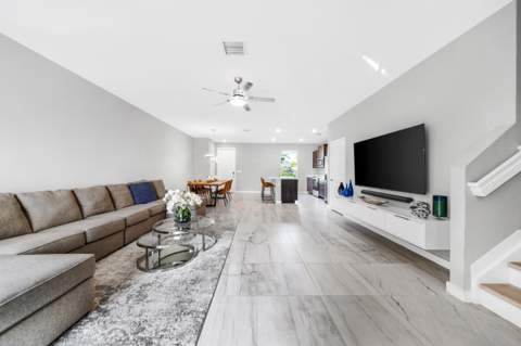 545 NW 17th Street, Fort Lauderdale FL - photo 8 of 37