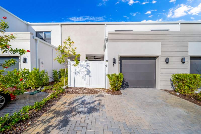 3 bedroom Townhouse at 545 NW 17th Street, Gardenia Park, Fort Lauderdale — photo 5
