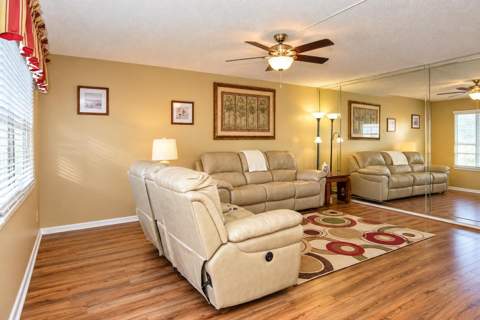 74 Newport Court, Deerfield Beach FL - photo 7 of 27