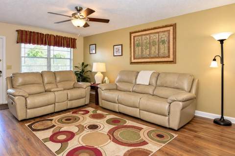 74 Newport Court, Deerfield Beach FL - photo 8 of 27