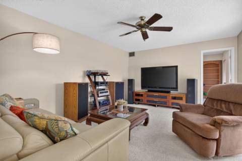 5551 NW 61st Place, Tamarac FL - photo 12 of 40